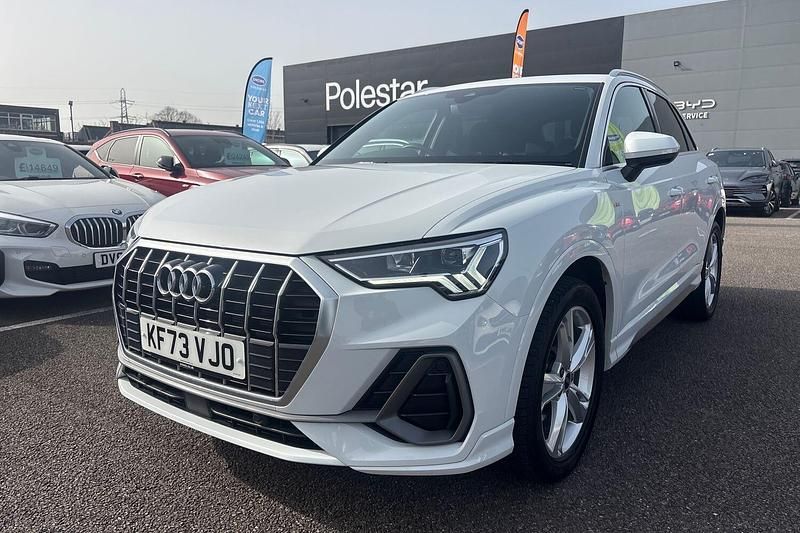 Used Audi Q3 S-Line 150 HP (110 kW) 2024 White SUV