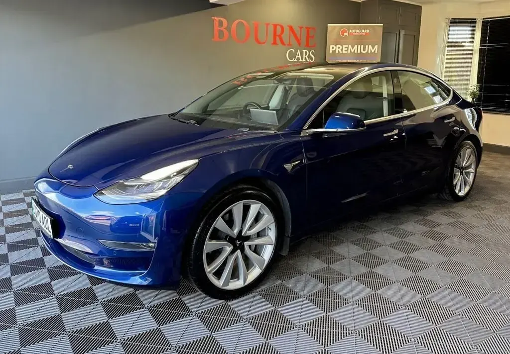 Usado Tesla Model 3 254 kW (346 HP) 2020 Azul Sedan