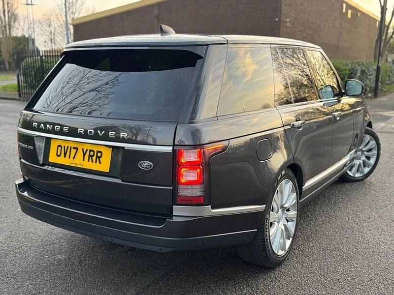 Used Land Rover Range Rover Vogue SE 258 HP (189 kW) 2017 Grey SUV