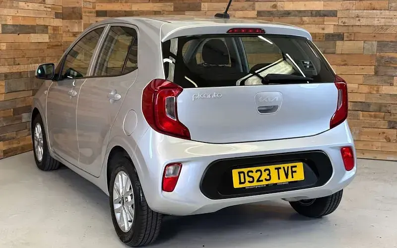 Used Kia Picanto 67 HP (49 kW) 2023 Silver Hatchback