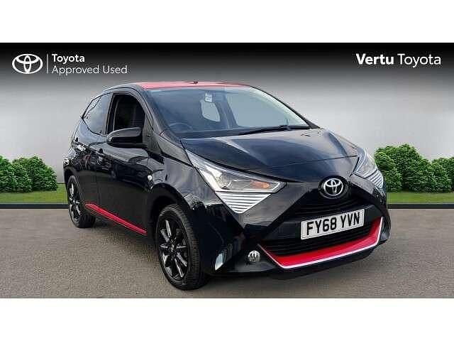 Black Used 2018 Toyota Aygo x-press Hatchback | £8,633 (Fair price) - Image 1/4