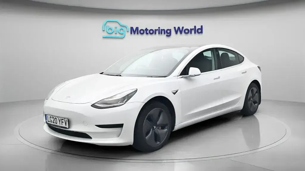 Used Tesla Model 3 Standard Range Plus 177 kW (241 HP) 2020 Sedan