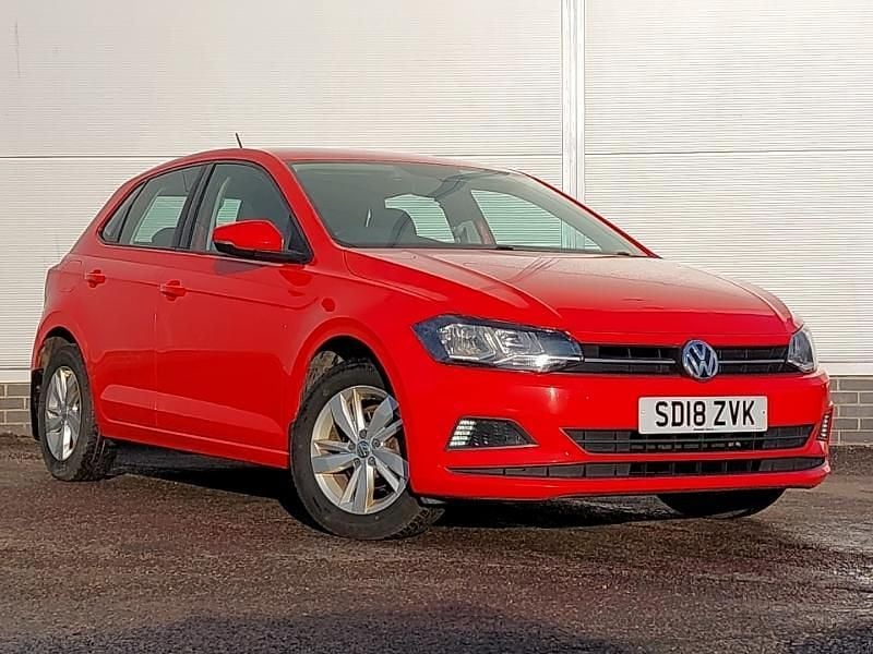 Used VW Polo SE 65 HP (47 kW) 2018 Red Hatchback