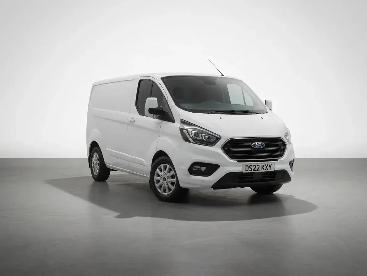 Used Ford Transit Custom Limited 130 HP (95 kW) 2022 White Van