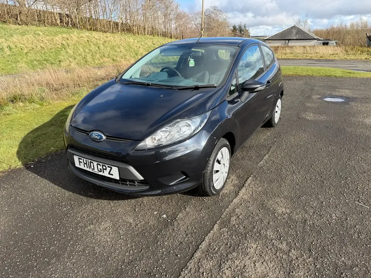 Used Ford Fiesta 67 HP (49 kW) 2010 Black Hatchback