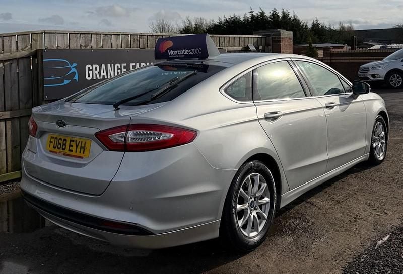 Used Ford Mondeo Zetec 150 HP (110 kW) 2018 Silver Hatchback