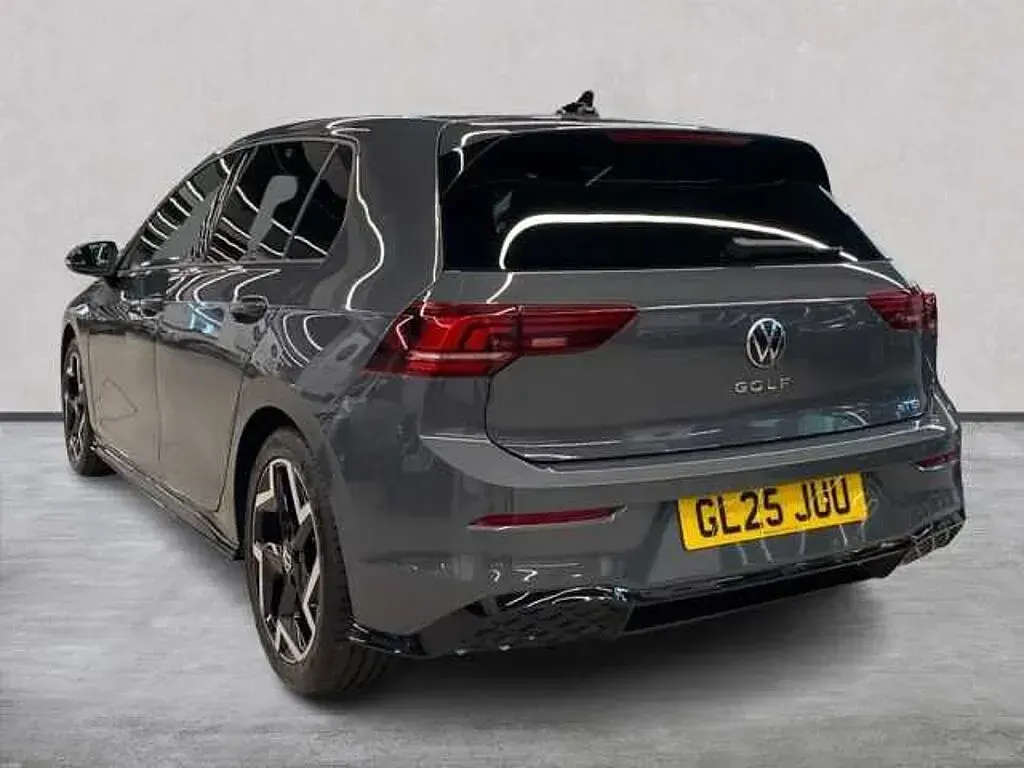 Used VW Golf VIII 150 HP (110 kW) 2025