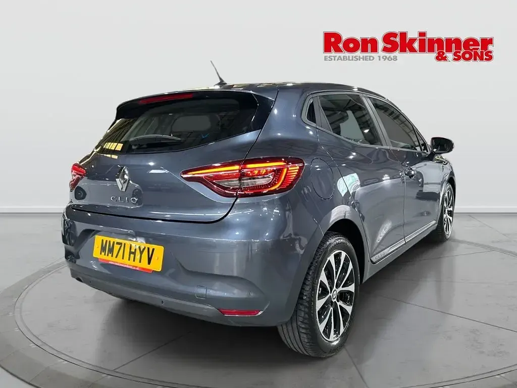 Used Renault Clio Iconic 2021 Grey Hatchback