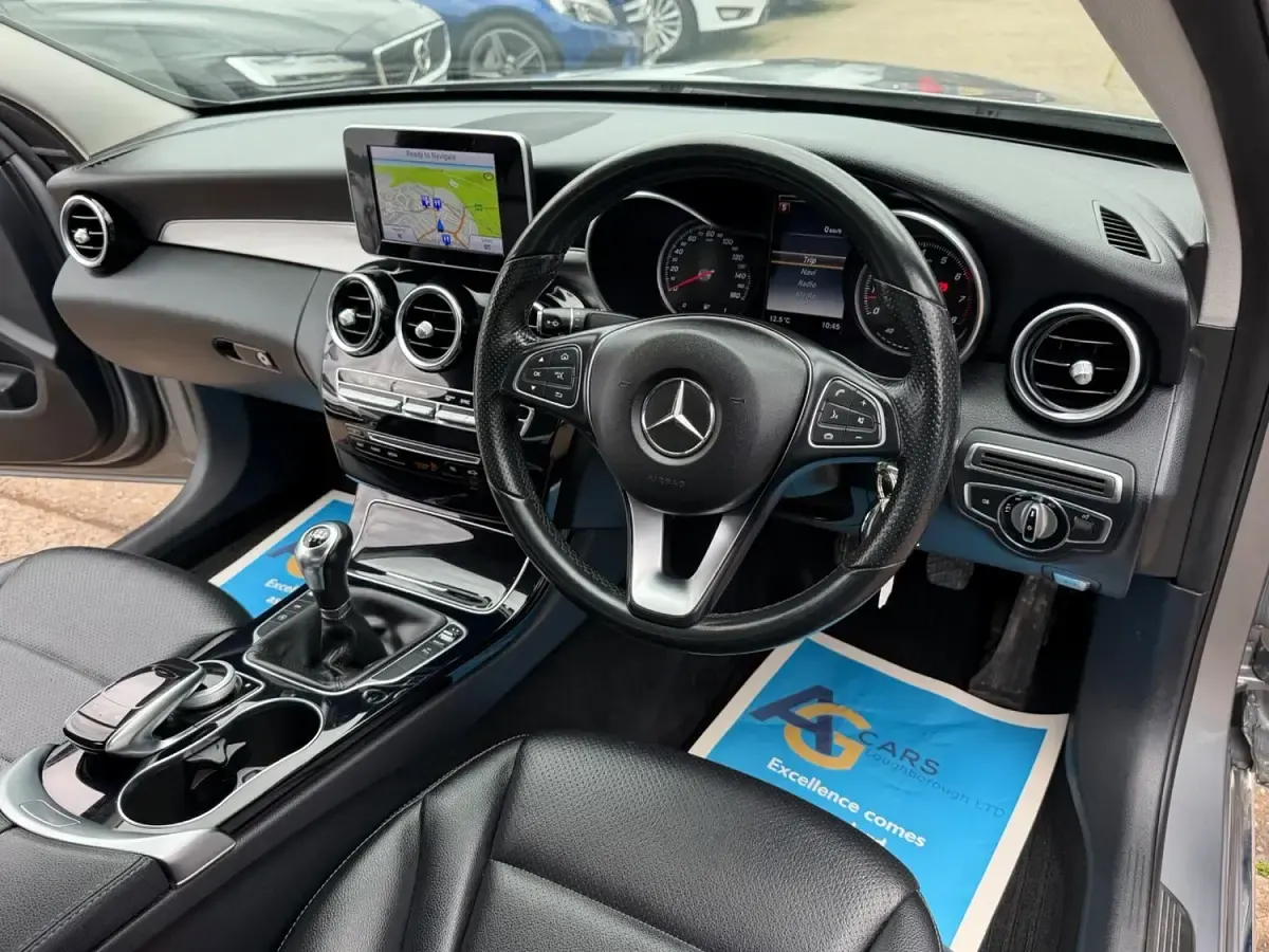 Used Mercedes C200 184 HP (135 kW) 2014 Silver Sedan