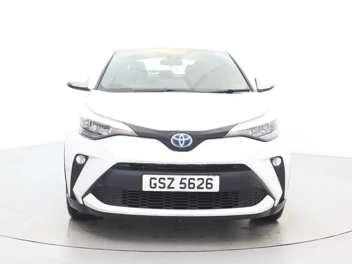 Używany Toyota C-HR 122 KM (89 kW) 2022 Biały SUV