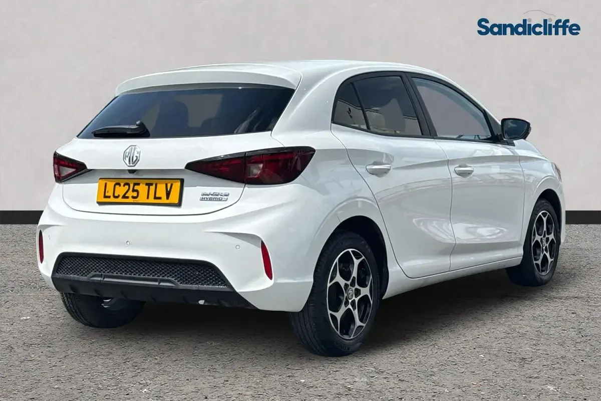 Used MG MG3 Trophy 194 HP (142 kW) 2024 Solid  arctic white Hatchback