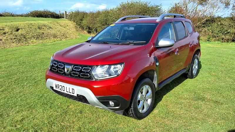 Used Dacia Duster Comfort 100 HP (73 kW) 2020 Red SUV
