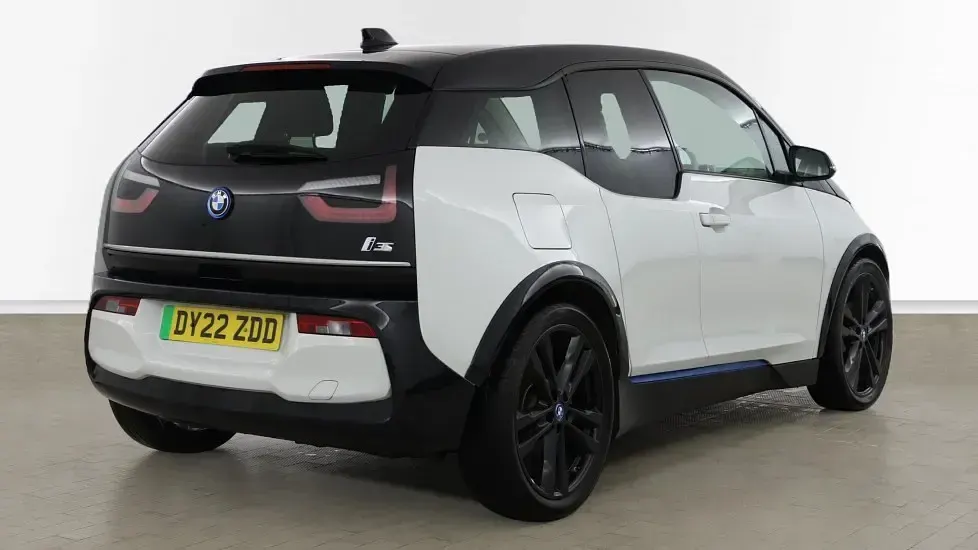 Used BMW i3 Comfort Edition 133 kW (181 HP) 2022 White Hatchback
