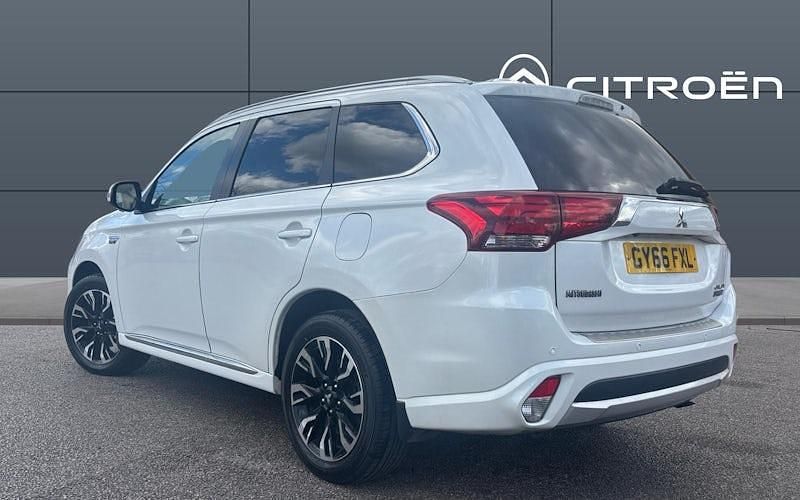 Used Mitsubishi Outlander P-HEV 203 HP (149 kW) 2018 Estate