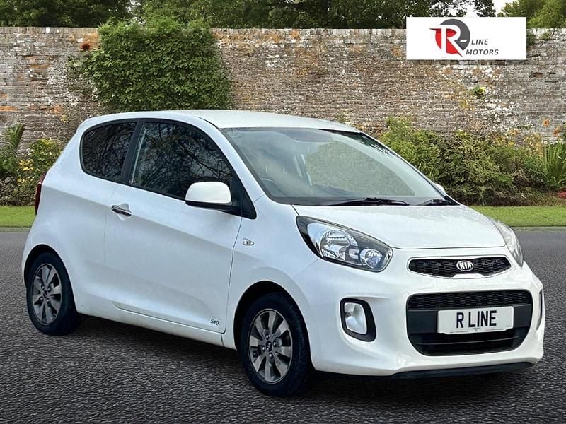 Used Kia Picanto 65 HP (47 kW) 2016 White Hatchback
