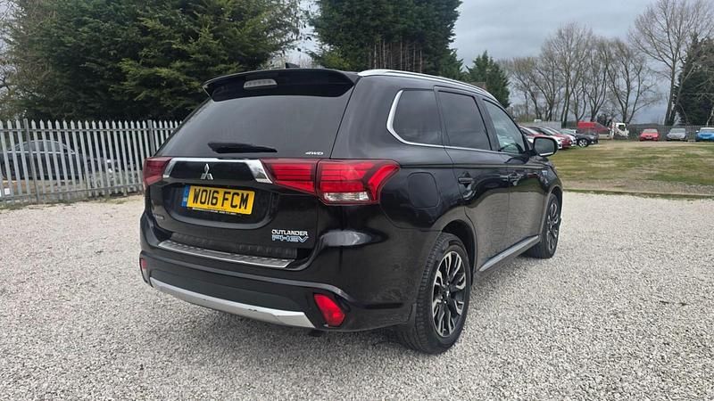 Used Mitsubishi Outlander P-HEV 2016 Black Estate