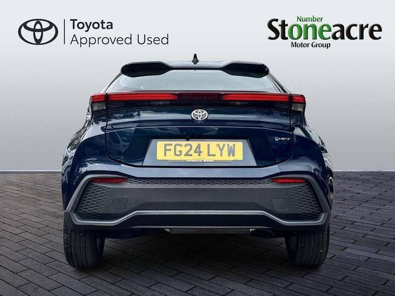 Used Toyota C-HR 138 HP (101 kW) 2024 Blue SUV