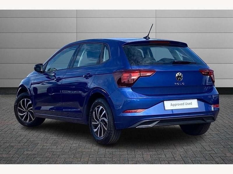 Used VW Polo Life 95 HP (69 kW) 2022 Blue Hatchback