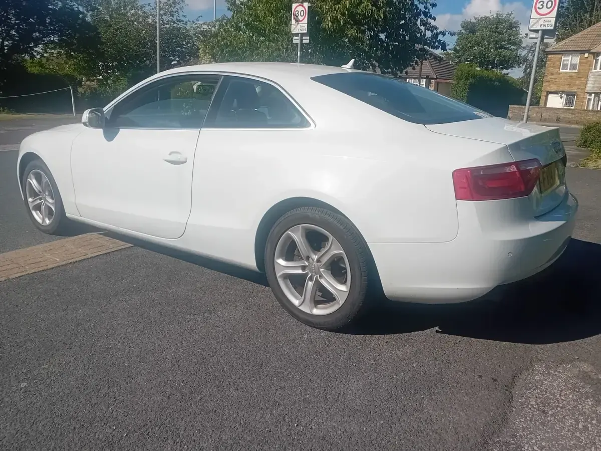 Used Audi A5 2014 White Coupe
