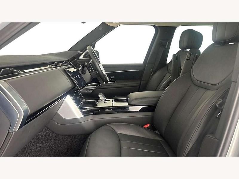 Gebraucht Land Rover Range Rover HSE 460 PS (338 kW) 2024 Silber SUV