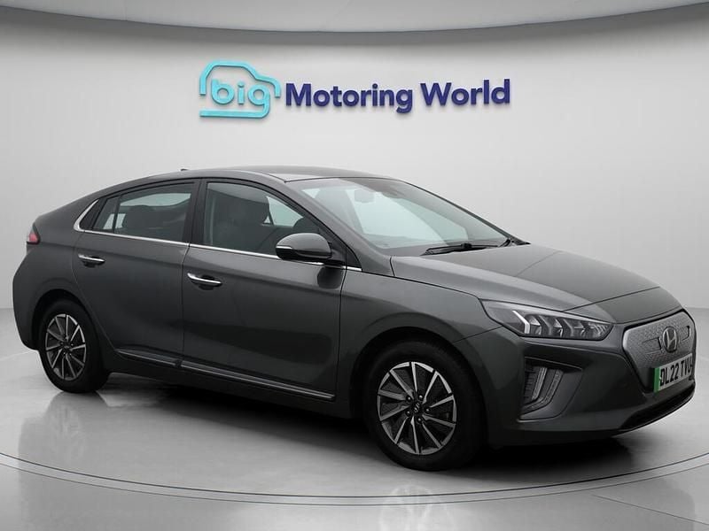 Grey Used 2022 Hyundai Ioniq 6 Premium Sedan | £10,700 (Good price) - Image 1/4