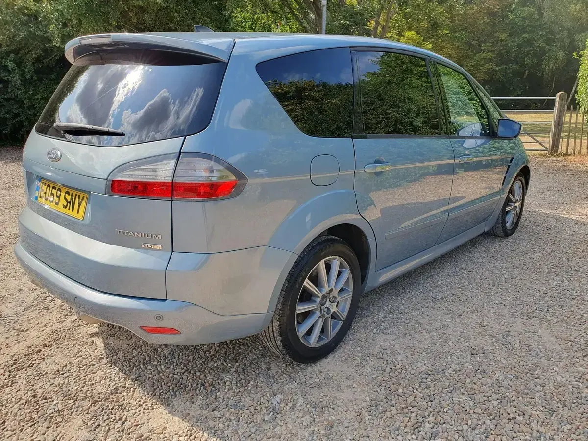 Used Ford S-MAX Titanium 2009 Blue MPV