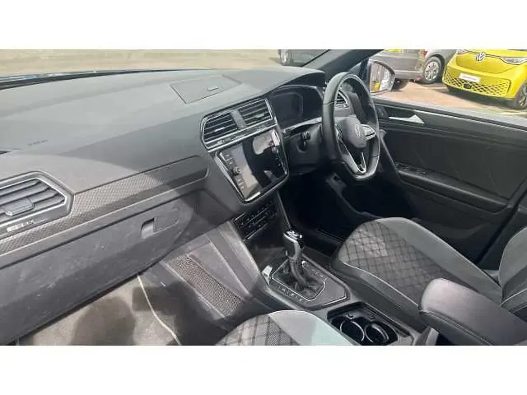 Used VW Tiguan R-line 150 HP (110 kW) 2023 Grey SUV