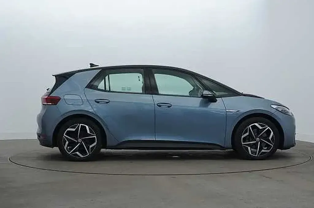 Used VW ID.3 Pro Performance 150 kW (204 HP) 2020 Blue Hatchback
