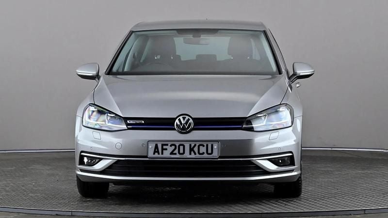 Used VW Golf VIII Edition 130 HP (95 kW) 2020 Silver Hatchback