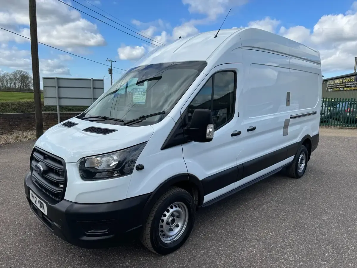 Used Ford Transit Trend 130 HP (95 kW) 2021 White Van