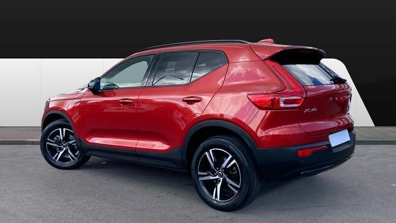 Used 2023 Volvo XC40 Plus SUV | £27,207 (Good price) - Image 1/3