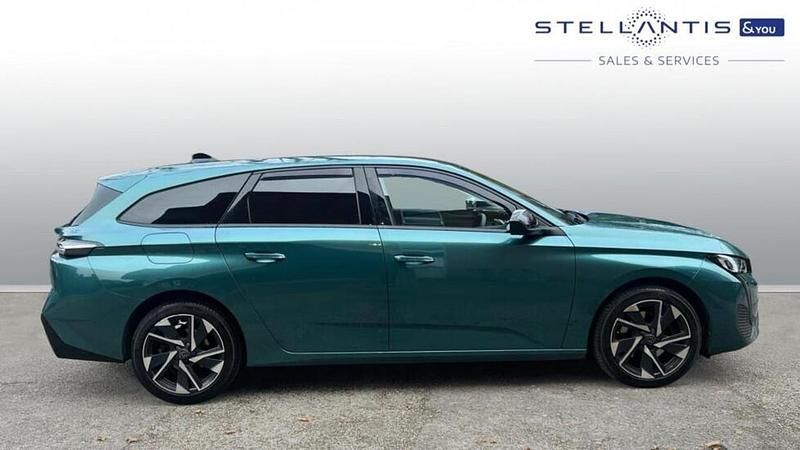 Used Peugeot 308 SW Allure Premium 129 HP (94 kW) 2023 Blue Estate