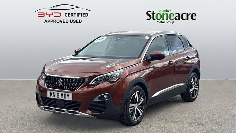 Second-hand Peugeot 3008 Allure 130 CP (95 kW) 2019 Maro SUV