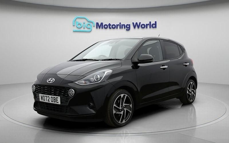 Used Hyundai i10 Premium 67 HP (49 kW) 2023 Black Hatchback