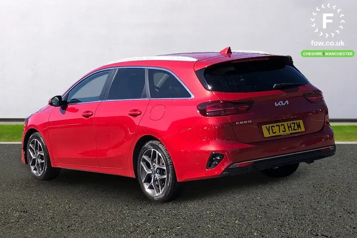 Usado Kia Ceed 2023 Vermelho Citadino
