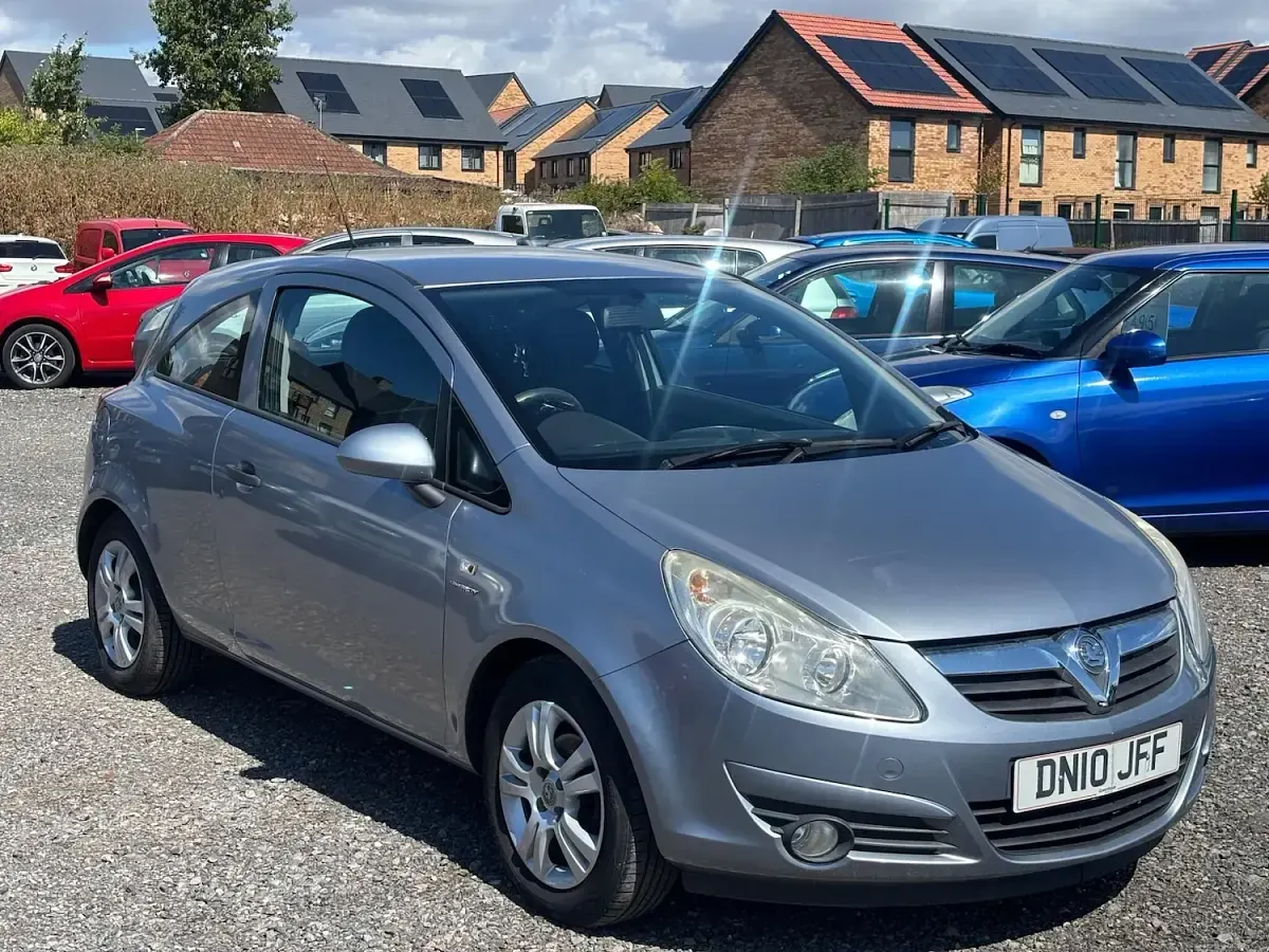 Used Vauxhall Corsa 85 HP (62 kW) 2010 Silver Hatchback