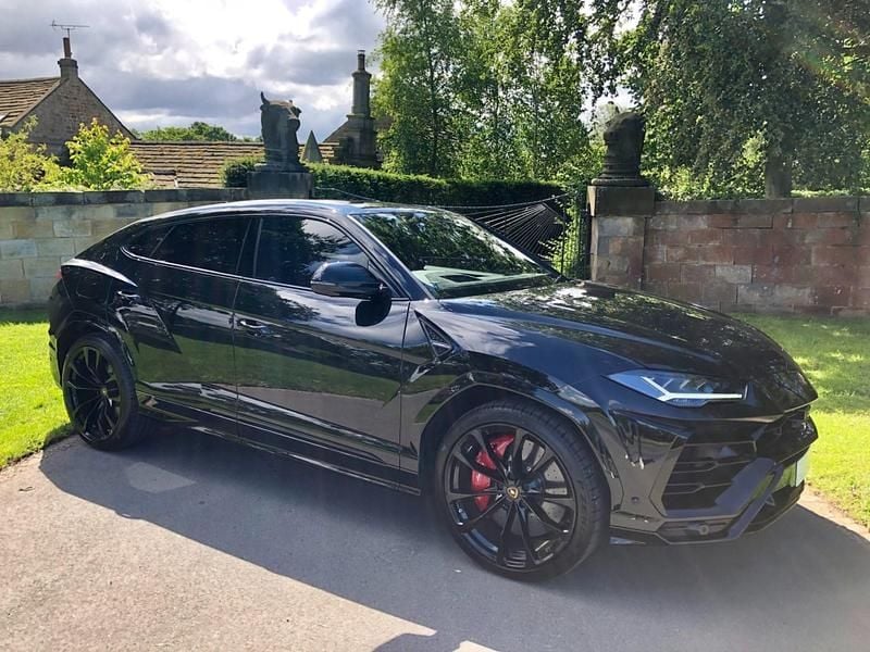 Nero helene black Used 2021 Lamborghini Urus SUV | £163,975 (Fair price) - Image 1/4