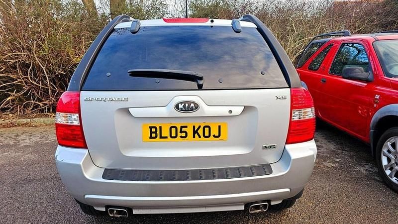 Used Kia Sportage 175 HP (128 kW) 2005 Silver SUV