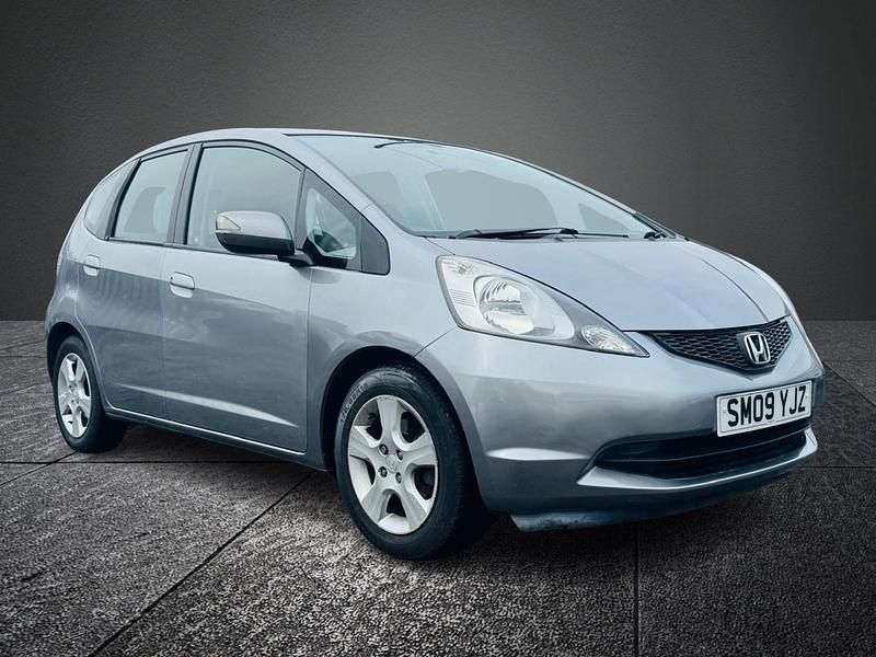 Used Honda Jazz ES 2009 Silver Hatchback