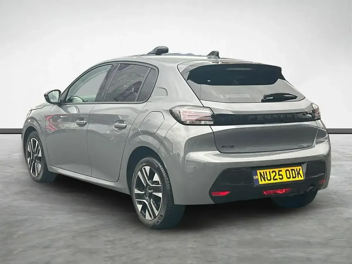 Second-hand Peugeot 208 Allure 99 CP (72 kW) 2025 Gri Hatchback