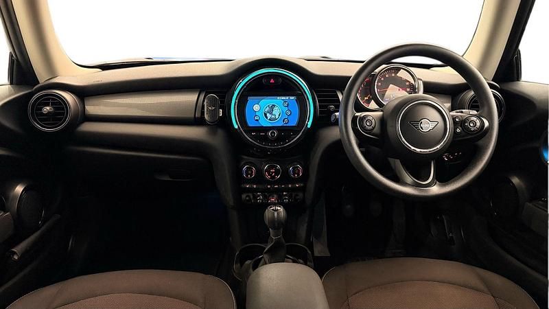 Used Mini Cooper Classic 134 HP (98 kW) 2019 Black Hatchback