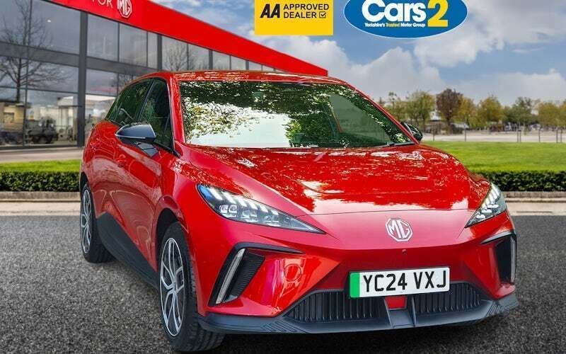 Used 2024 MG MG4 EV Trophy Hatchback | £17,990 (Good price) - Image 1/4