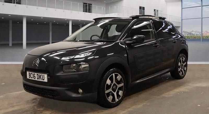 Used Citroën C4 Cactus Flair 2016 Black Hatchback