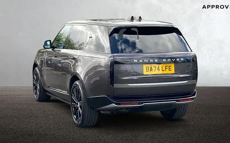 Used Land Rover Range Rover Autobiography 300 HP (220 kW) 2026 SUV