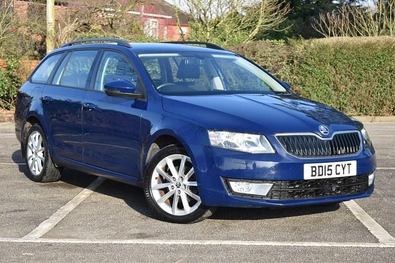 Used Skoda Octavia Elegance 2015 Blue Hatchback