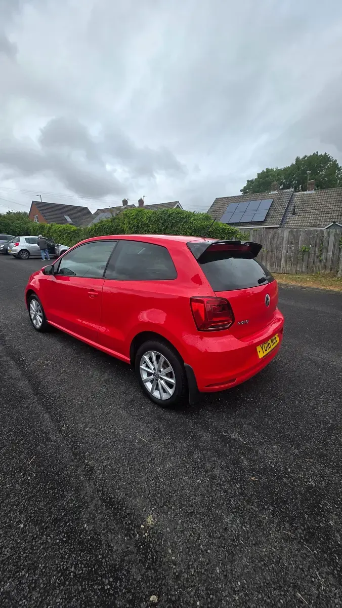 Used VW Polo Match 75 HP (55 kW) 2016 Red Hatchback