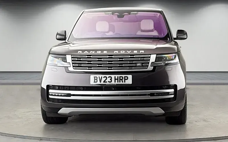 Used Land Rover Range Rover First Edition 510 HP (375 kW) 2023 Charente grey SUV