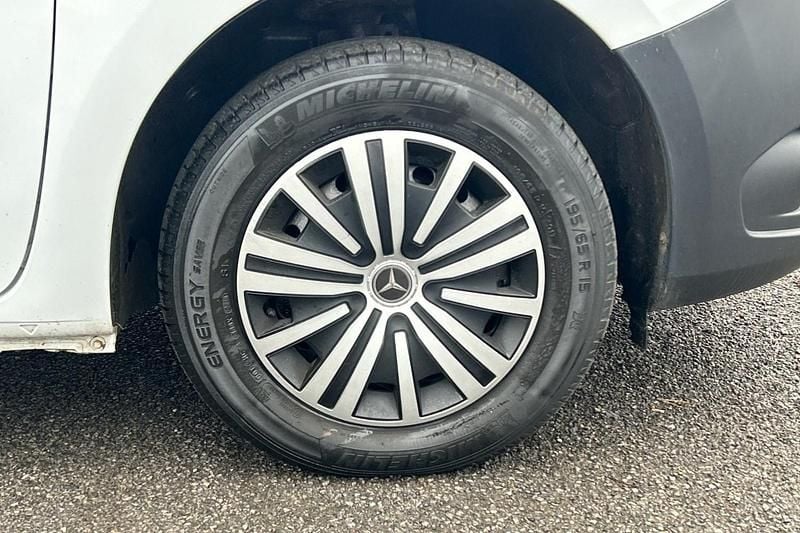 Image 3/4