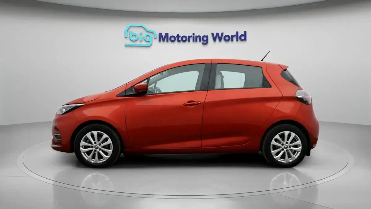 Used Renault Zoe Iconic 100 kW (136 HP) 2021 Hatchback