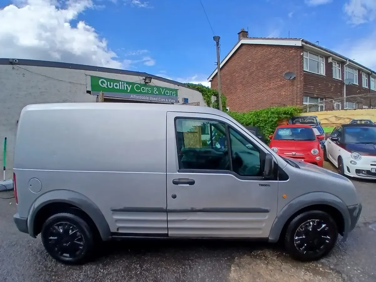 Used Ford Transit Connect 75 HP (55 kW) 2007 Silver MPV